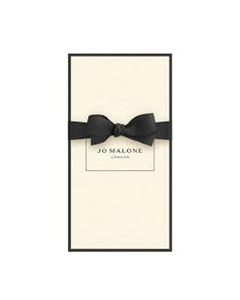Velvet Rose & Oud Body & Hand Wash - Image 3
